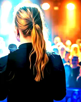 Taylor Tomlinson Asheville